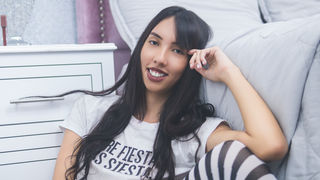 Just Just How Snatch Porn Chat Hosts Could Be Normalizing Passionate Talks