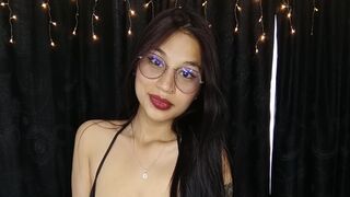 Just Just How Snatch Porn Chat Hosts Could Be Normalizing Passionate Talks